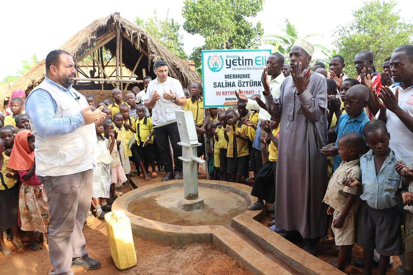 European Yetim Eli inaugurates fresh water wells in Uganda